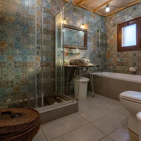 Rozana House Holiday home Silikou