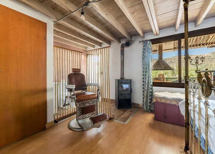 Semesterbostad Rozana House Silikou